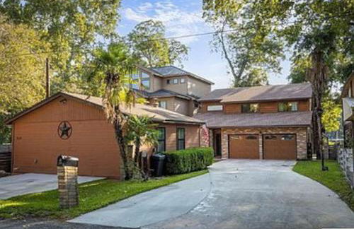 5BR 3.5BA Waterfront Boat, Dock and Kayaks, Lake McQueeney by Austin Vacay - Foto 52