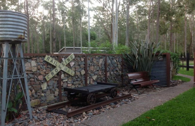 Mistinthegumtrees Eco Luxury Cabins - Photo 5