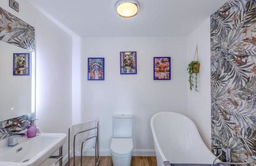 4 Bed in Berriew oc-t31114 - Photo 13