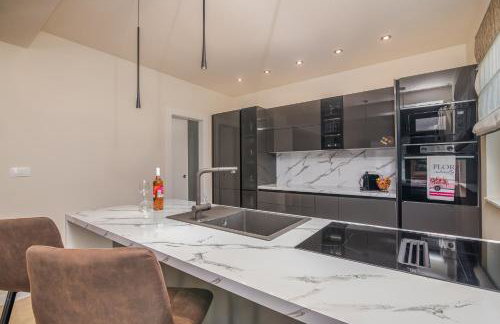 Villa surrounded by nature - Photo 15