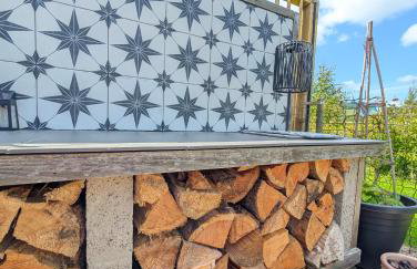 Rural Private Lodge - With Hot Tub - Outdoor Kitchen and Covered Lounge for Two - Foto 11