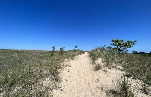 Large-group Retreat w/Loft Space Near Beach - Foto 34