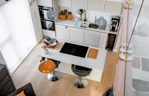 Dolce Vita - Duplex Apartment with Incredible Harbour Views - Photo 19