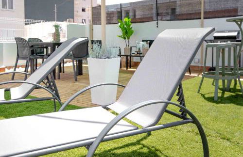 Chalet de Lujo con Azotea de Ensueño y Barbacoa "Laurum 9" - Foto 1