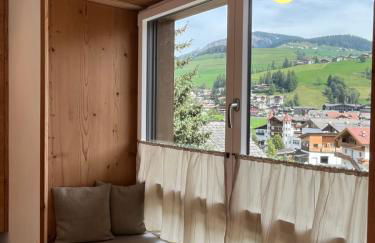 Ciasa Valiares - Photo 4