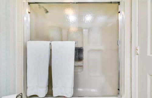 1 Mi to Big Boulder Lakefront Unit with Pool Access - Foto 20