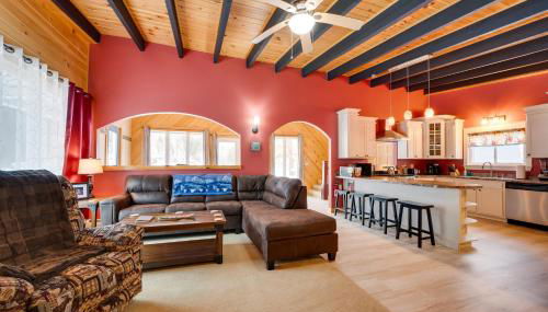 Peaceful Stark Cottage with Deck on South Ponds! - Foto 3