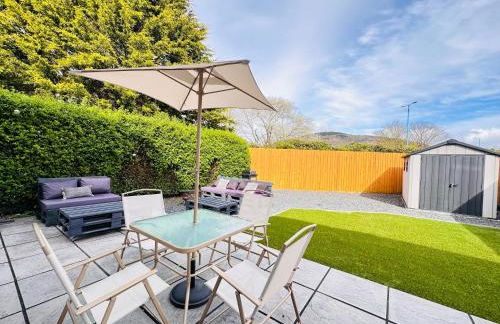 Steel Town Lodge - Contractor & Family Stay with Dart Board - Foto 11