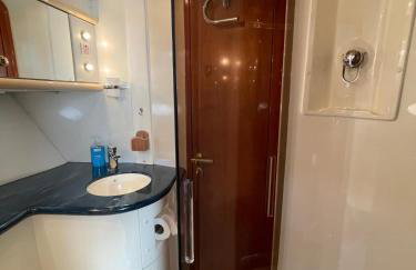 Boat Accommodation Ltd - Foto 4