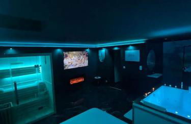 La Suite Prestige Jacuzzi,Sauna,Netflix,Disney - Foto 12