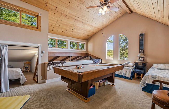 Marina Beach Lodge - Lakefront Home on Beach! by Yosemite Region Resorts - Foto 5