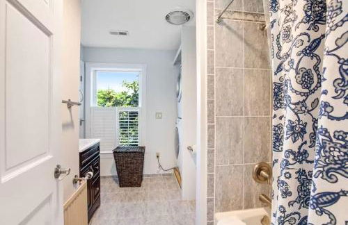 Oasis by the Bay - Waterfront Heated Pool Hot Tub - Foto 31