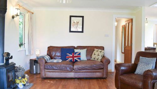 Drumble Lodge - Photo 4