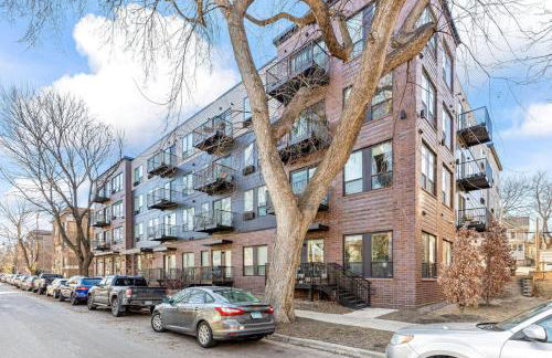 Cozy 2BR Retreat near Downtown - Foto 31