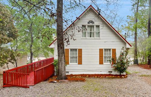 Lakefront Eatonton Haven with Dock Bring Your Boat! - Foto 10