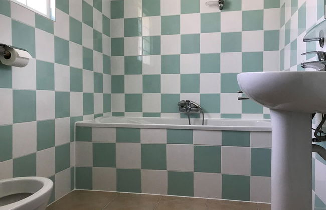 Soothing Holiday Home With Pool - Photo 15