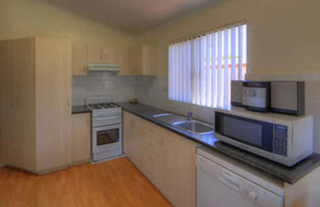 Central Caravan Park - Photo 11