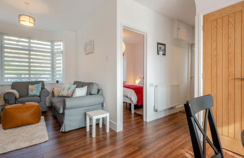 The Laurels - Photo 6