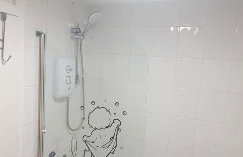 Spacious, Stylish Two-Bedroom Maisonette, Modern Amenities, Elegant Interiors - Foto 26