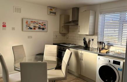 The Avenue - Photo 18