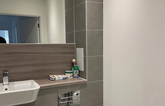 Brand New Stunning 2-bed Apartment in Dagenham - Foto 7