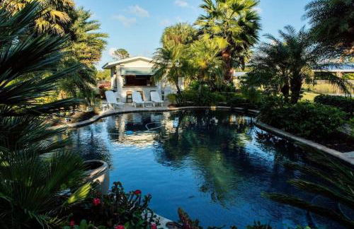 House with Heated Pool near to Florida Beaches - Foto 59