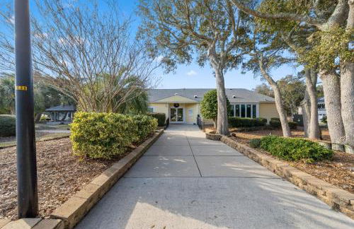 Nestled Inn Ocean Views at Kure Beach - Foto 60