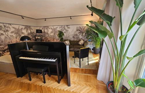 Exclusive top floor 2-bedroom flat - Photo 20