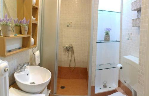 A2 Cute Vouliagmeni Apt in a Unique Spot - Foto 10