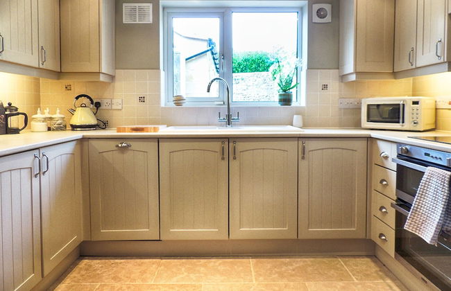 Woodbine Cottage - Photo 7