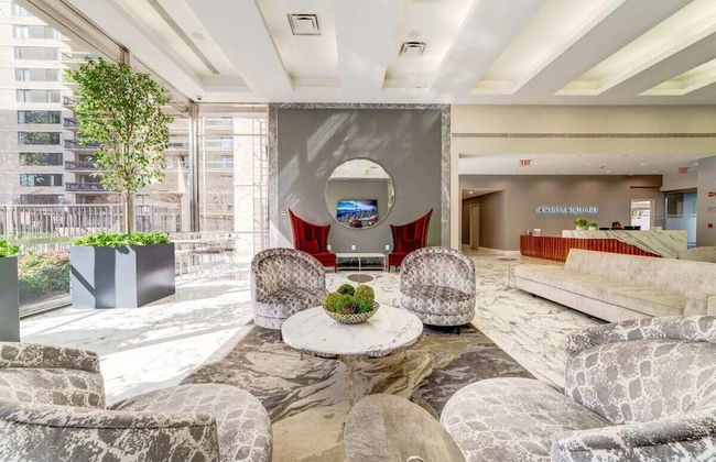 Crystal City Modern Apt w Gym - Foto 2