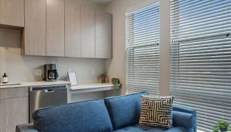 CozySuites Modern SDO, Lawrenceville - Photo 2