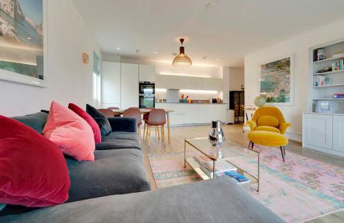 Pass the Keys Stunning and Spacious Modern Flat - Own Car Park - Foto 9