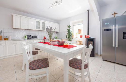 4 Bedroom Gorgeous Home In Lisicic - Foto 5