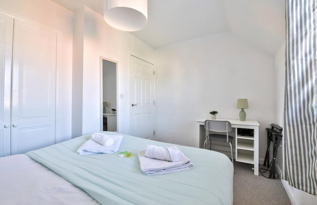 2 Bed House Near Beach with Free Parking - Foto 53