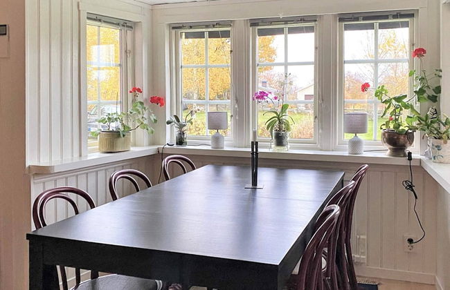 8 Person Holiday Home in Vackelsang - Photo 6