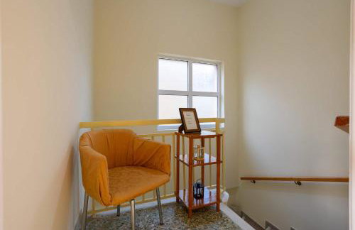 Valira Stathmos Home, Rustic Charm Cottage w Views - Foto 3