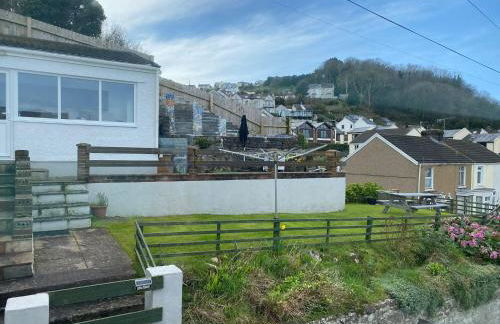 Extended Fishermans cottage with stunning sea views - Foto 24