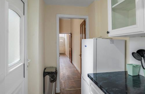 Relax in Comfort 3BR Home for 6 with Full Kitchen, Lounge, Large Bath - Foto 7