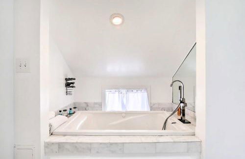 Elegant Connecticut Home Fireplaces, Pet Friendly - Foto 30