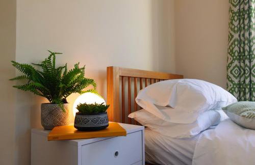 By the River - Foto 15