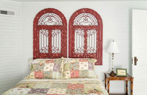 Upscale Cottage Rental for Families near Russell Creek in Greensburg, Kentucky - Foto 12