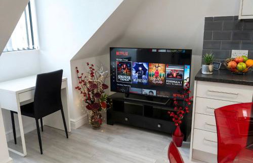 Rosey Lodge -1Bedroom Cousy Flat - Parking, Netflix, WIFI - Close to Blenheim Palace & Oxford - F5 - Photo 7