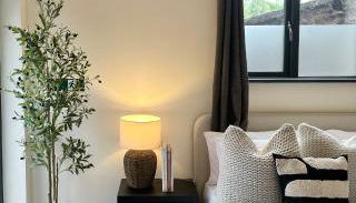 1 BR Apt - Short Lets & Serviced Accommodation Peak District With Free Super-Fast WiFi & Multiple Parking Options - Foto 3