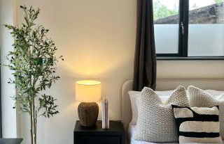 1 BR Apt - Short Lets & Serviced Accommodation Peak District With Free Super-Fast WiFi & Multiple Parking Options - Foto 3
