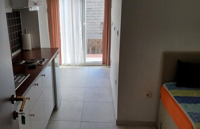 Economy Apartment 12 Sleeps 3 Guests - Photo 13