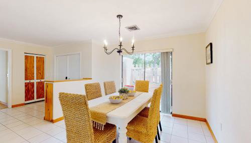 Gulf Gate Getaway - Photo 5