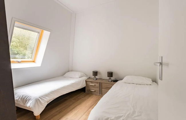 Charming Holiday Home in Poortugaal With Garden - Foto 2