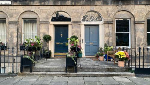 Georgian 4 Bedroom 3 Bathroom New Town Apartment - Foto 2