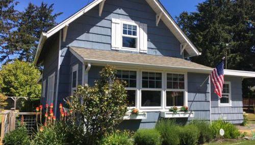 Seventh Street Cottage - Photo 1